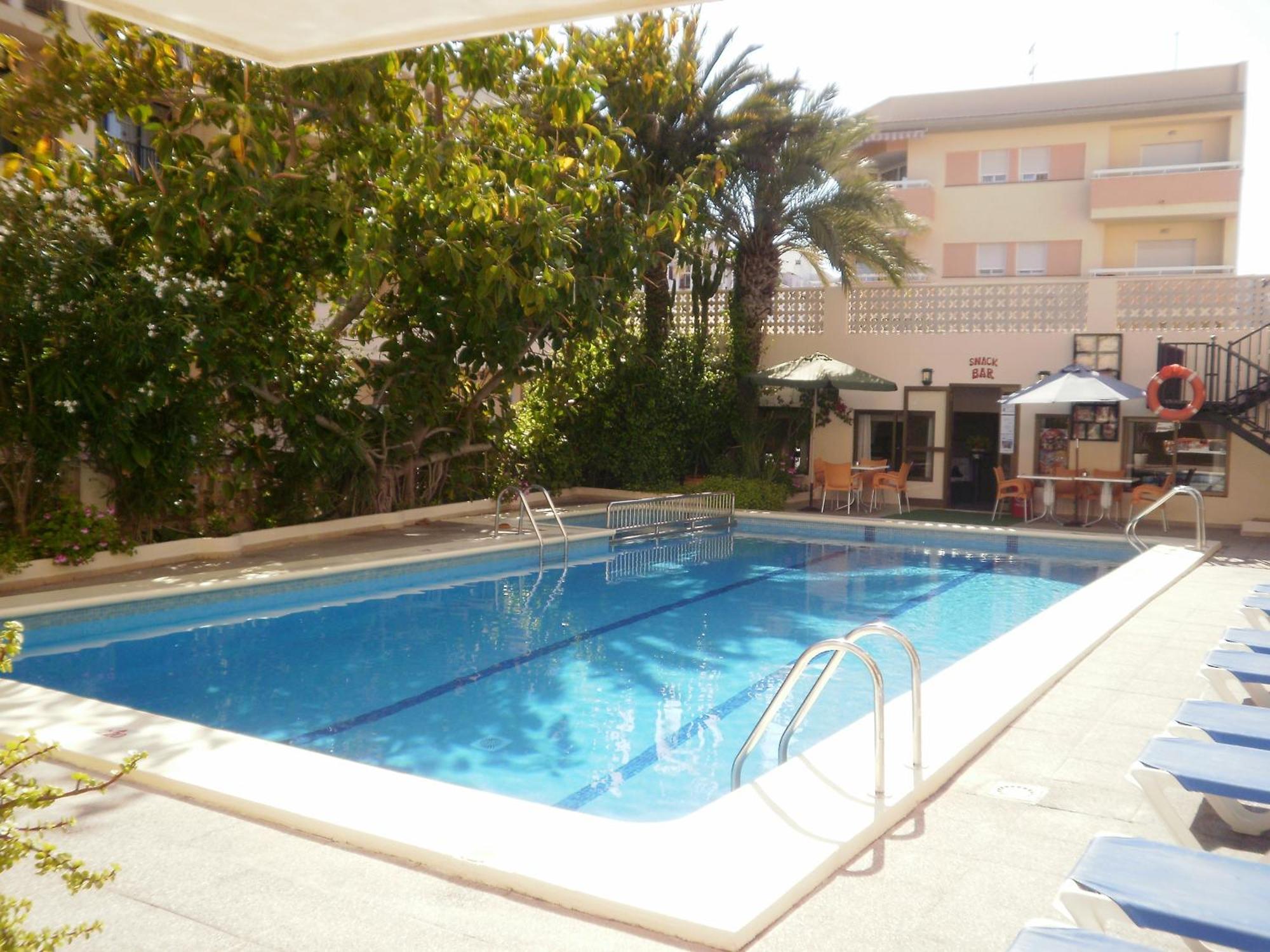 Apartamentos Jovial Sant Antoni de Portmany Екстериор снимка