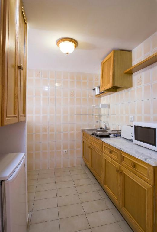 Apartamentos Jovial Sant Antoni de Portmany Екстериор снимка